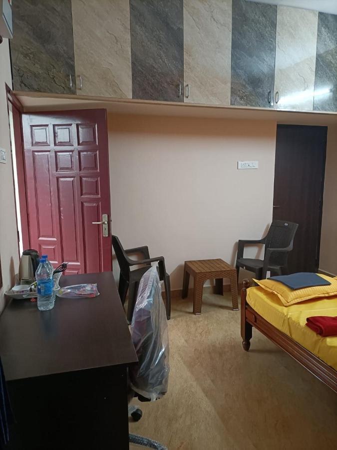 Doctor'S Homestay Тируваннамалай Экстерьер фото